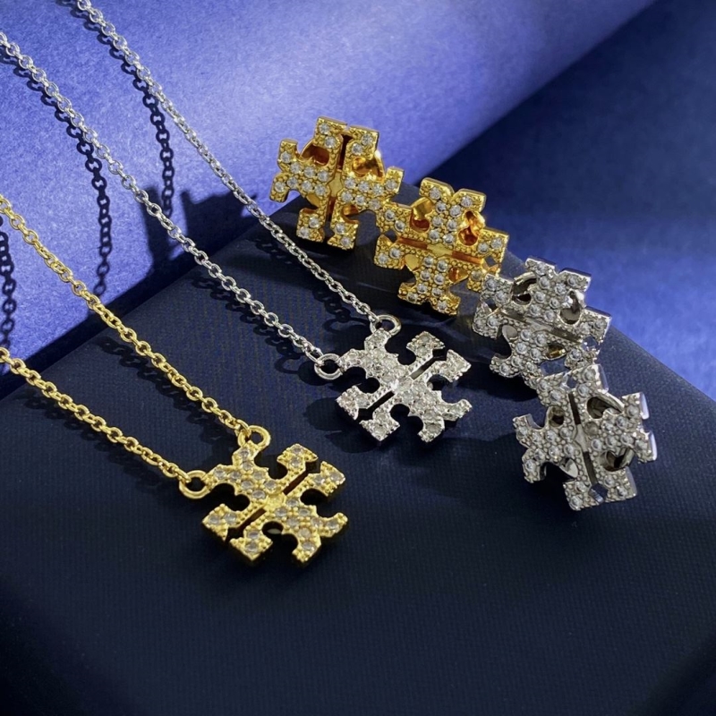 B**rry necklaces